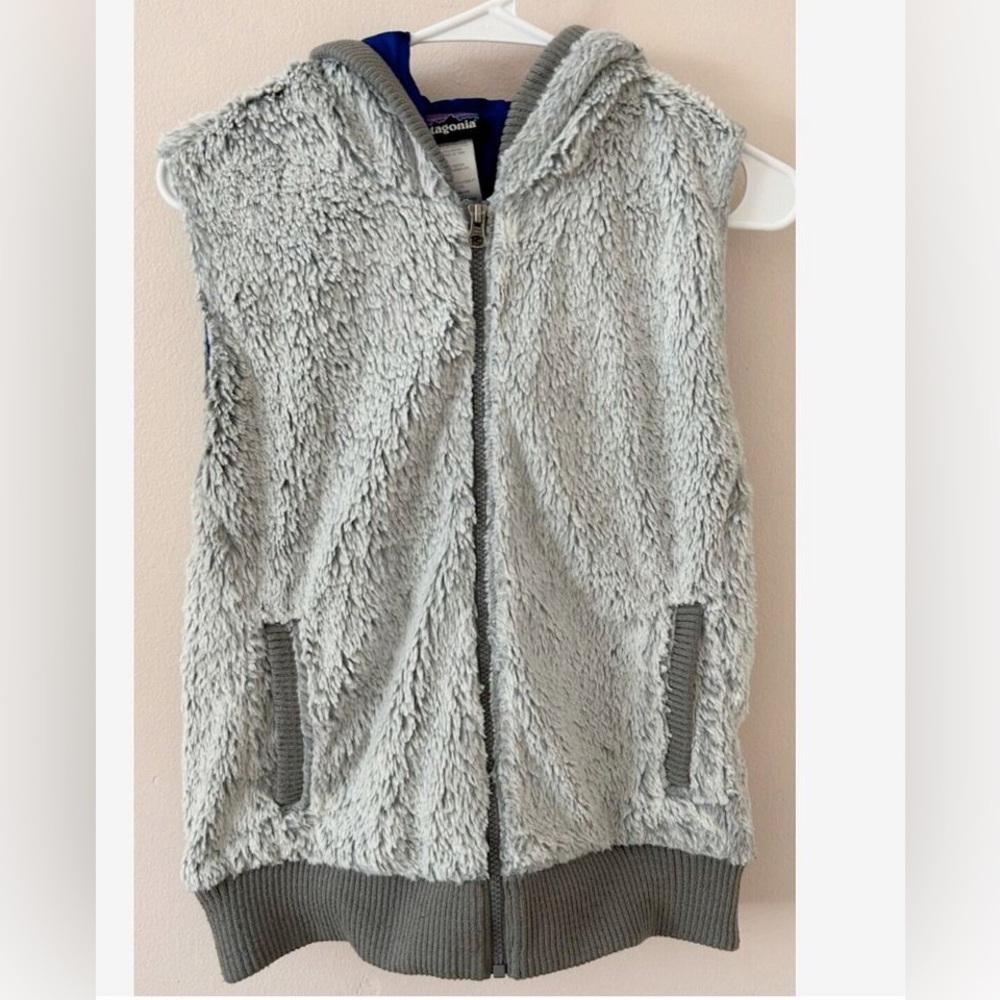 Patagonia women’s conejo vest fuzzy Sherpa medium